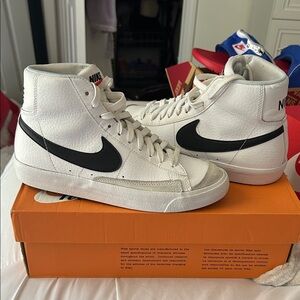 Nike Men's White and Black High-Top Sneakers